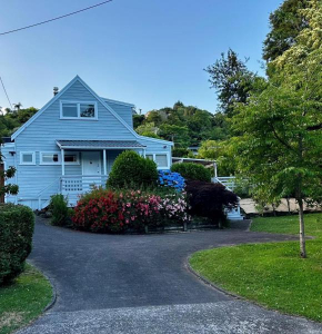 Lake Okareka Calder Road Cottage